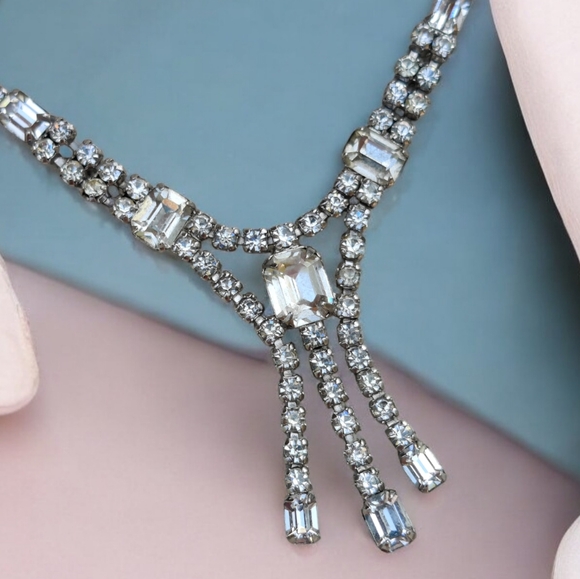 Vintage Jewelry - Vintage Albert Weiss rhinestone necklace